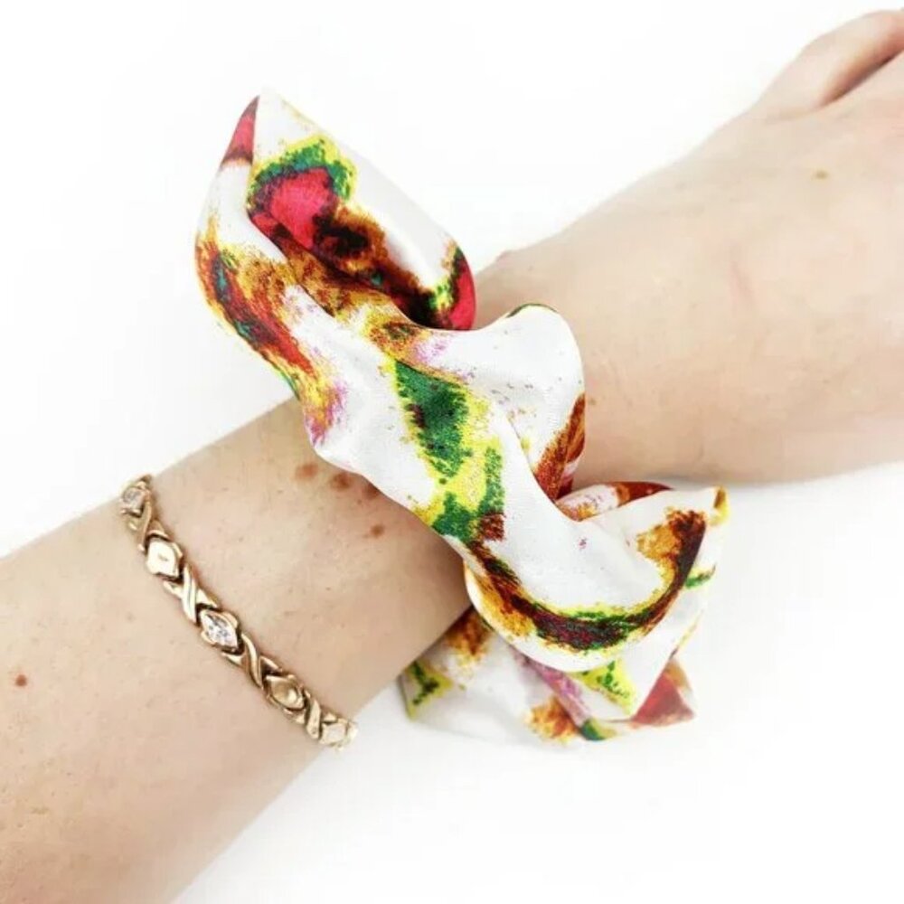 NEW TITOV Set of Two Silk Scrunchies - Picture 2 of 3